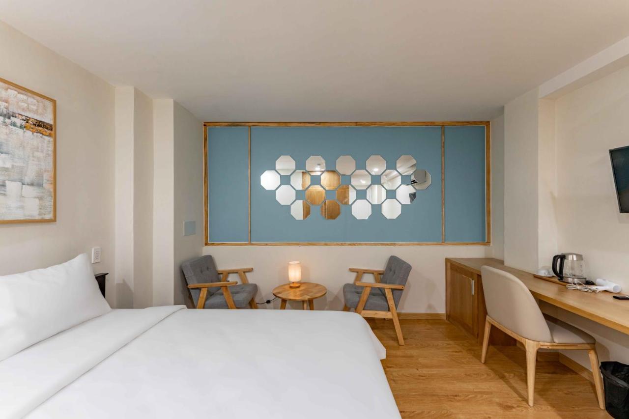 הו צ'י מין סיטי Edoya Hotel Dong Khoi מראה חיצוני תמונה