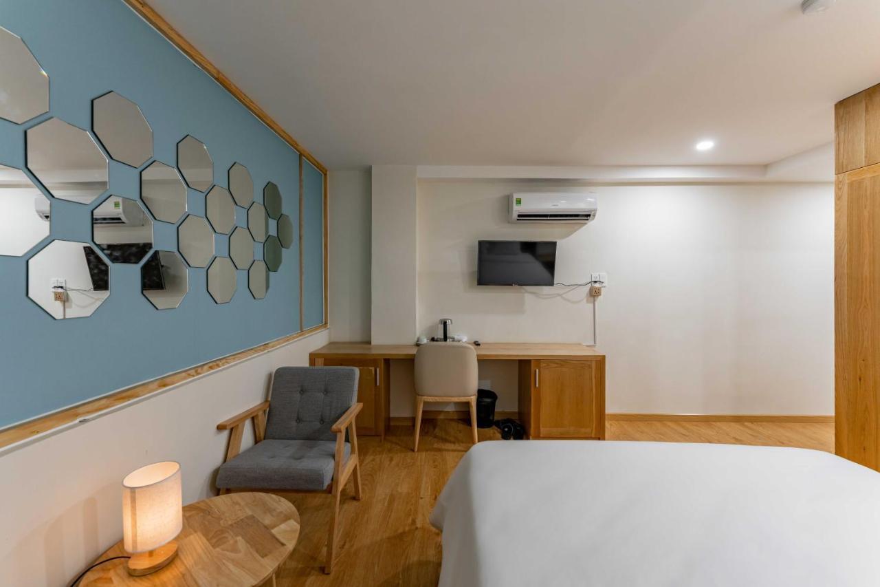 הו צ'י מין סיטי Edoya Hotel Dong Khoi מראה חיצוני תמונה